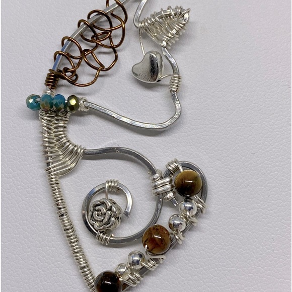 Handmade wire wrapped cat pendant - Picture 2 of 7